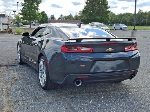 Used 2018 Chevrolet Camaro SS image 9