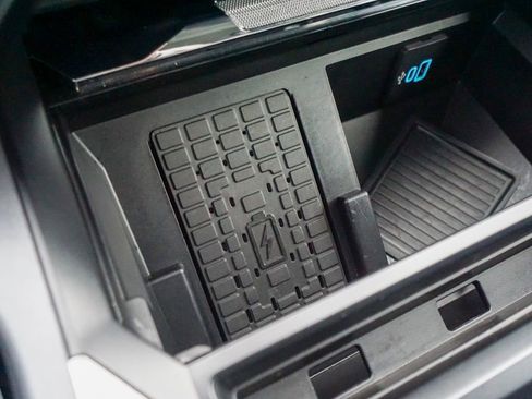 Used 2023 Ford F250 Lariat w/ Black Appearance Package image 35