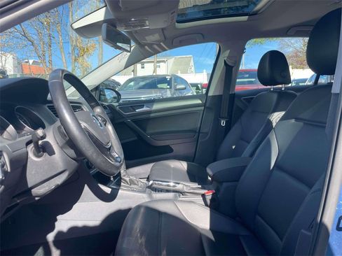 Used 2016 Volkswagen Golf SE w/ Lighting Package image 13