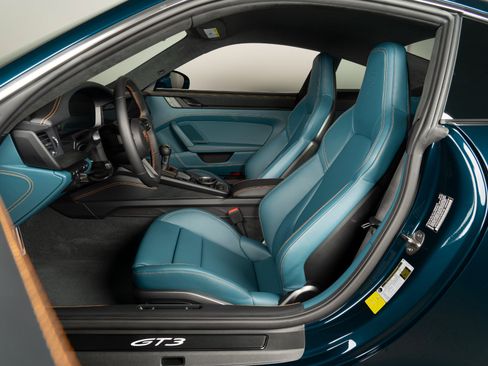Used 2026 Porsche 911 GT3 RWD image 27