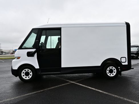Used 2024 Chevrolet Brightdrop 400 w/ Commercial Equipment Package AWD/4WD image 5