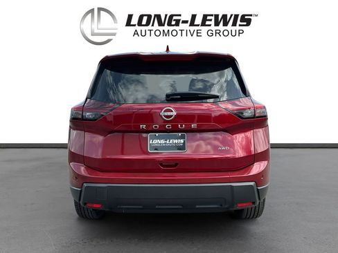 Used 2025 Nissan Rogue SV image 5
