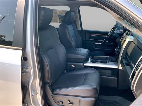 Used 2016 RAM 1500 Laramie w/ Convenience Group RWD image 9