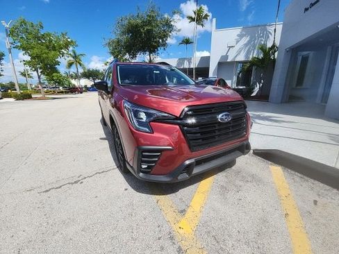Used 2024 Subaru Ascent Onyx Edition AWD/4WD image 2