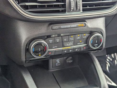 Used 2022 Ford Escape SEL image 26