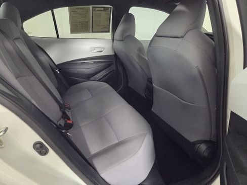 Used 2021 Toyota Corolla SE FWD image 30