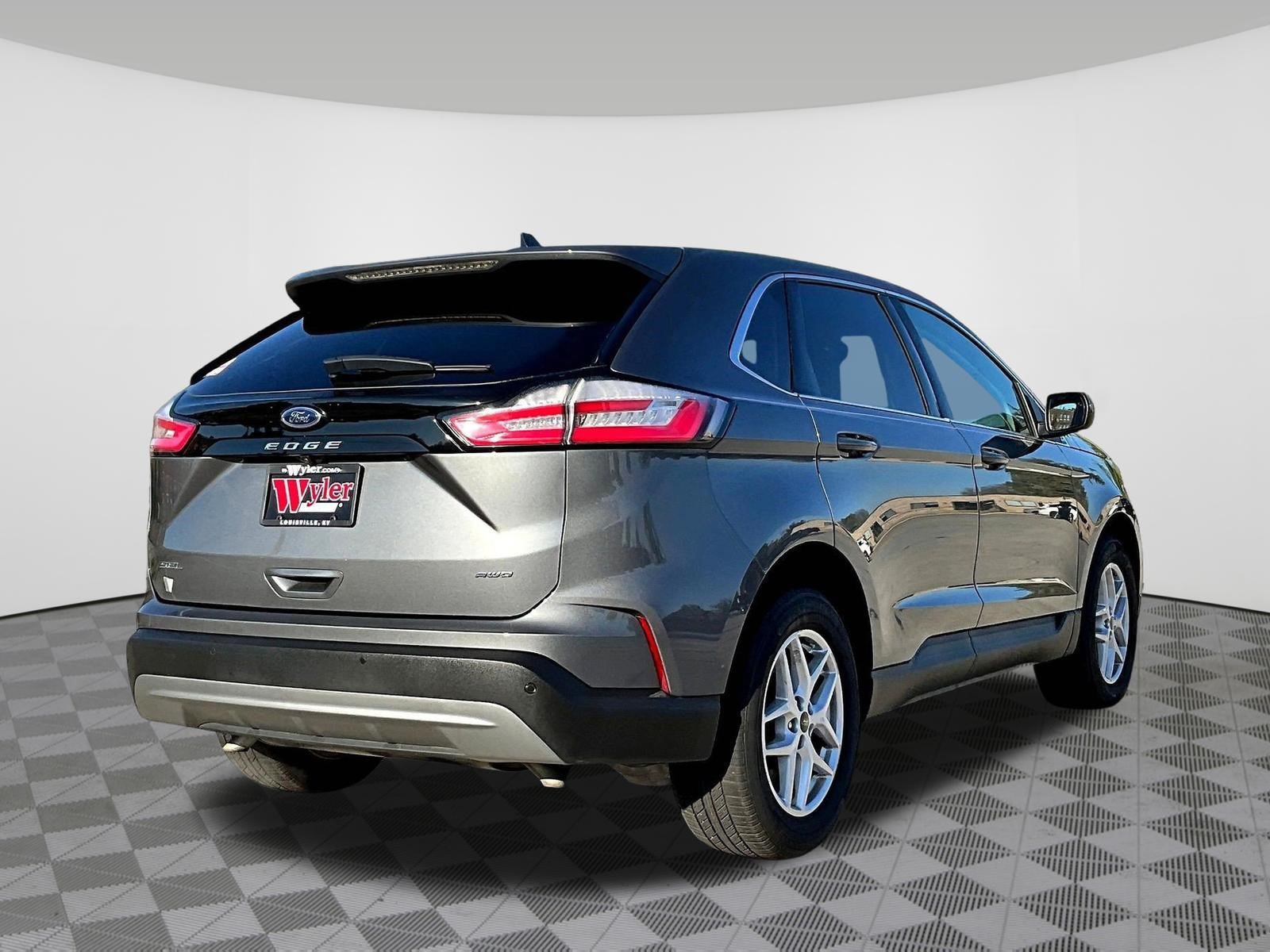 Used 2024 Ford Edge SEL AWD/4WD image 6