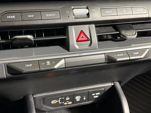 Used 2025 Kia K4 EX FWD image 36