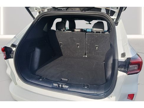 Used 2023 Ford Escape ST-Line Select AWD/4WD image 17