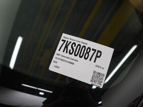 Used 2001 Chevrolet Corvette Convertible w/ Preferred Equipment Group1 image 34