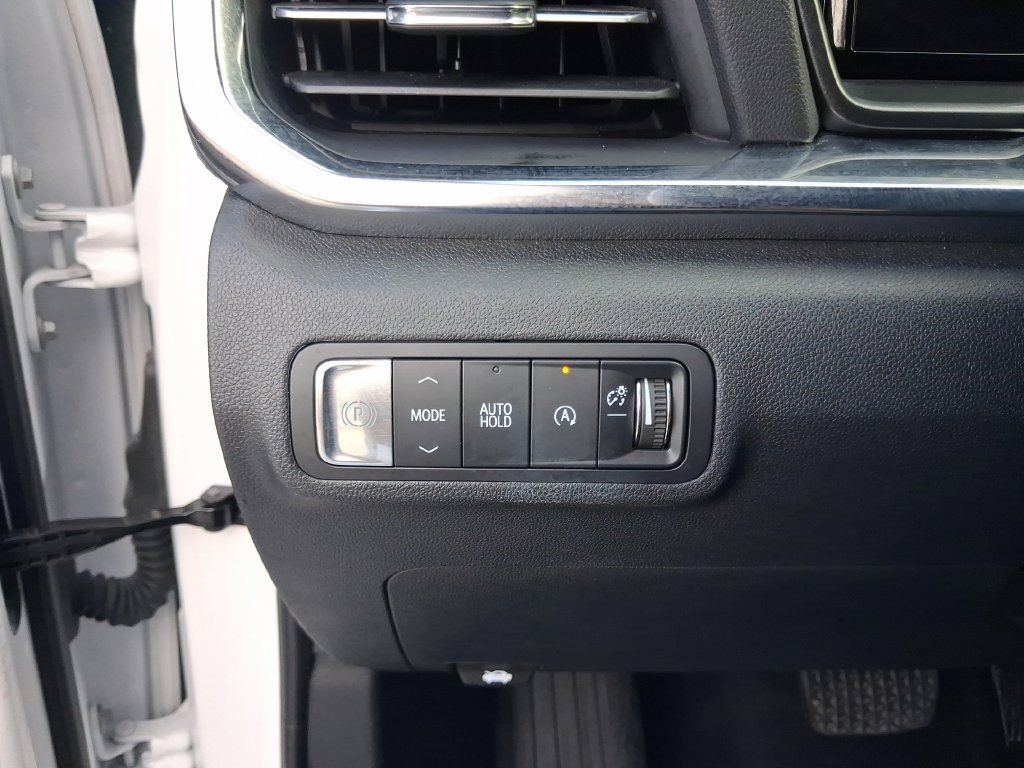 Used 2025 GMC Terrain Elevation FWD image 23