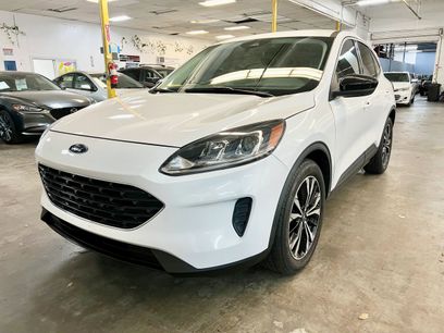 Used 2021 Ford Escape SE w/ SE Sport Appearance Package