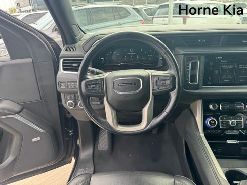 Used 2022 GMC Yukon XL Denali w/ Max Trailering Package AWD/4WD image 17
