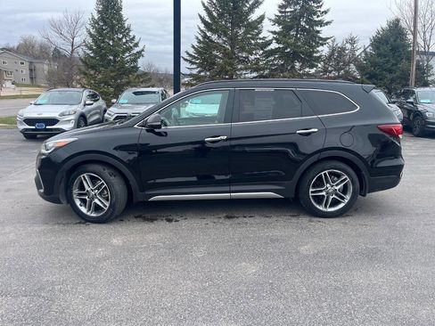 Used 2019 Hyundai Santa Fe XL image 3