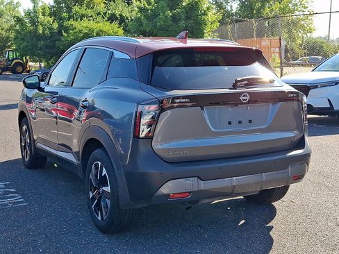 Used 2025 Nissan Kicks SV w/ SV Premium Package AWD/4WD image 4