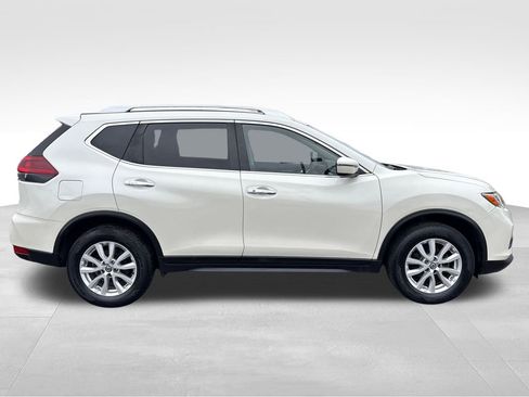 Used 2019 Nissan Rogue SV image 9