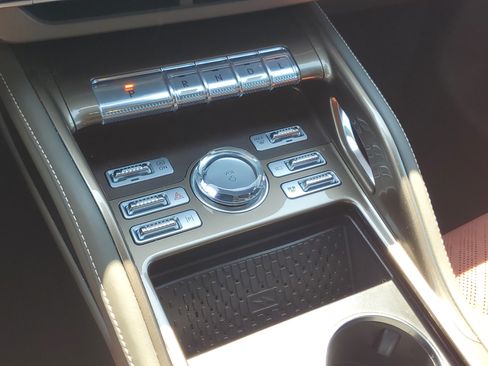 Certified 2024 Lincoln Nautilus Black Label w/ Jet Appearance Package (87T) AWD/4WD image 19
