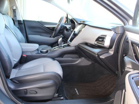 Used 2020 Subaru Outback Limited image 19
