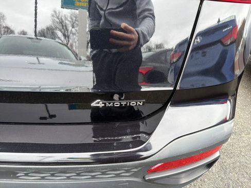 Used 2022 Volkswagen Taos S w/ IQ Drive S Package image 8