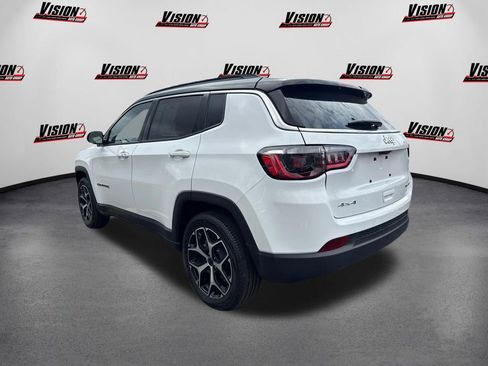 Used 2025 Jeep Compass Limited image 7