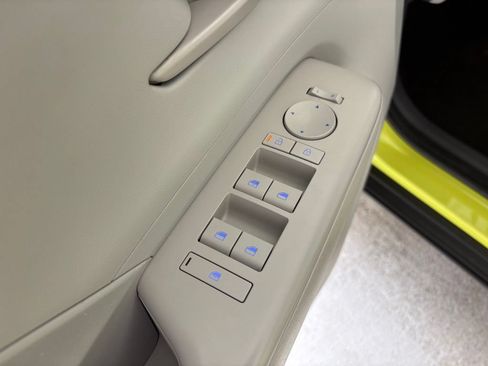 Used 2024 Hyundai Kona SEL AWD/4WD image 24