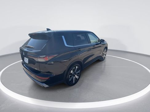 New 2026 Mitsubishi Outlander SE FWD image 8
