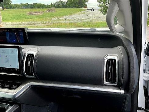 Certified 2025 Ford Expedition Max Platinum AWD/4WD image 13