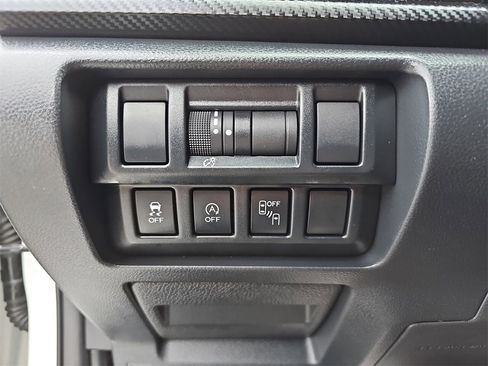 Certified 2021 Subaru Crosstrek 2.0i Premium w/ Moonroof Package image 34