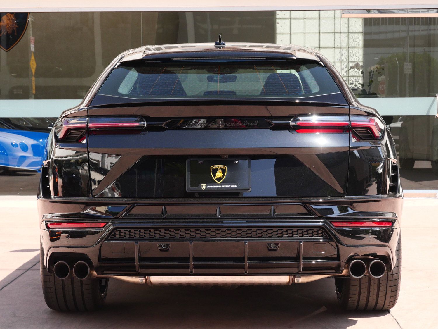 Used 2024 Lamborghini Urus S AWD/4WD image 4