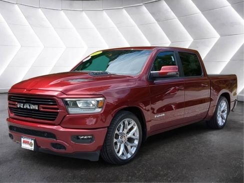Used 2023 RAM 1500 Laramie AWD/4WD image 7