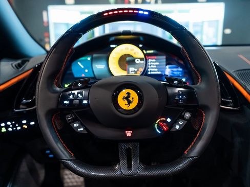 Certified 2025 Ferrari Roma Spider image 5