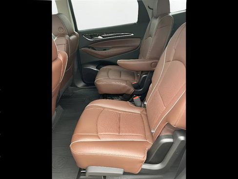 Used 2020 Buick Enclave Avenir w/ Avenir Technology Package AWD/4WD image 10