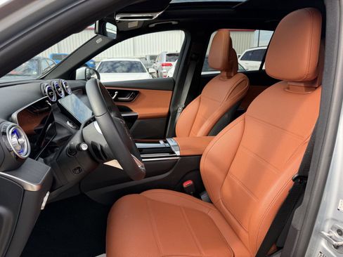 Certified 2026 Mercedes-Benz GLC 300 image 8