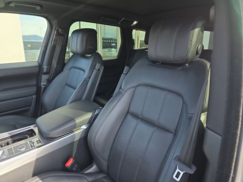 Used 2019 Land Rover Range Rover Sport HSE image 21
