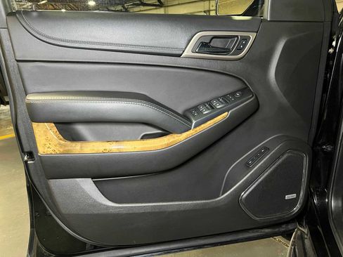 Used 2017 GMC Yukon Denali image 18