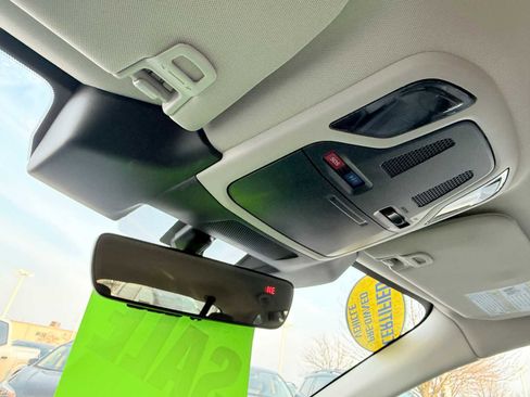 Used 2025 Subaru Outback Premium w/ Popular Package #1A image 27