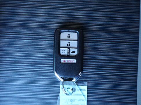 Used 2017 Honda Pilot Touring image 20