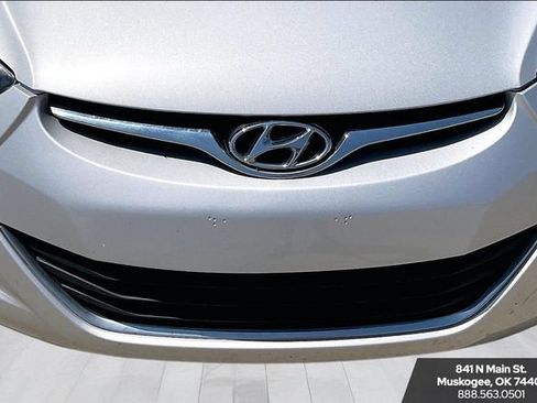 Used 2014 Hyundai Elantra SE FWD image 33