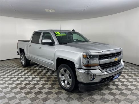 Used 2018 Chevrolet Silverado 1500 LT w/ LT Eassist Package image 24
