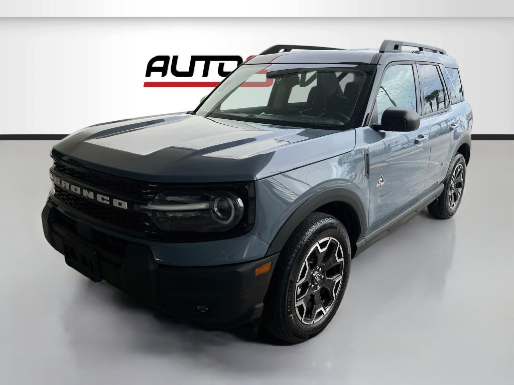 Used 2025 Ford Bronco Sport Outer Banks AWD/4WD image 3