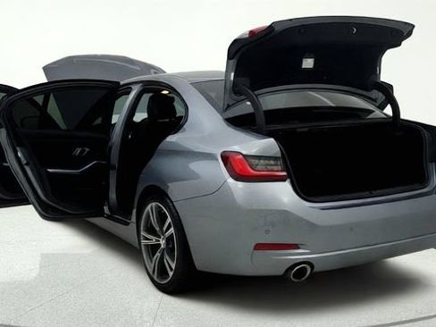 Used 2023 BMW 330i Sedan w/ Driving Assistance Package RWD image 18