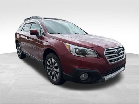Used 2017 Subaru Outback 2.5i Limited image 1