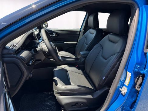 New 2026 Jeep Compass Limited AWD/4WD image 9