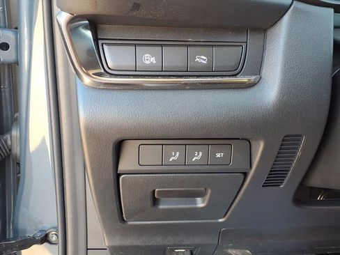 Used 2025 MAZDA CX-30 AWD 2.5 S w/ Preferred Package image 21