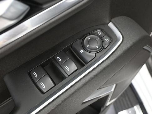 Used 2025 Chevrolet Silverado 2500 LT AWD/4WD image 23