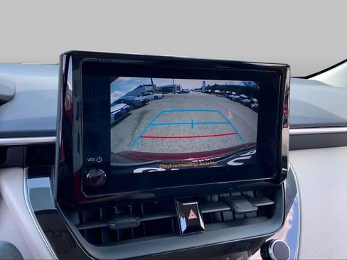 Used 2023 Toyota Corolla LE FWD image 26