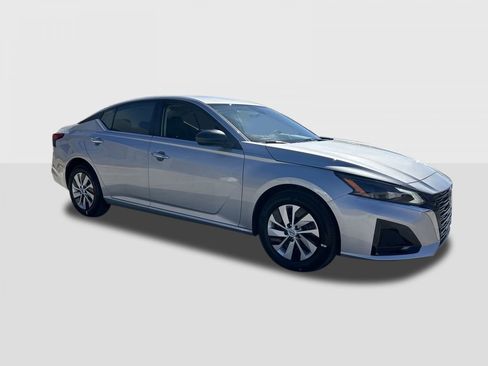 New 2025 Nissan Altima 2.5 S image 7