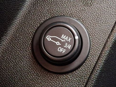 Used 2024 Chevrolet Equinox LT AWD/4WD image 24
