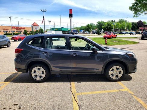 Used 2023 Subaru Forester AWD/4WD image 4