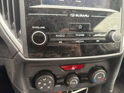 Used 2019 Subaru Crosstrek 2.0i image 18